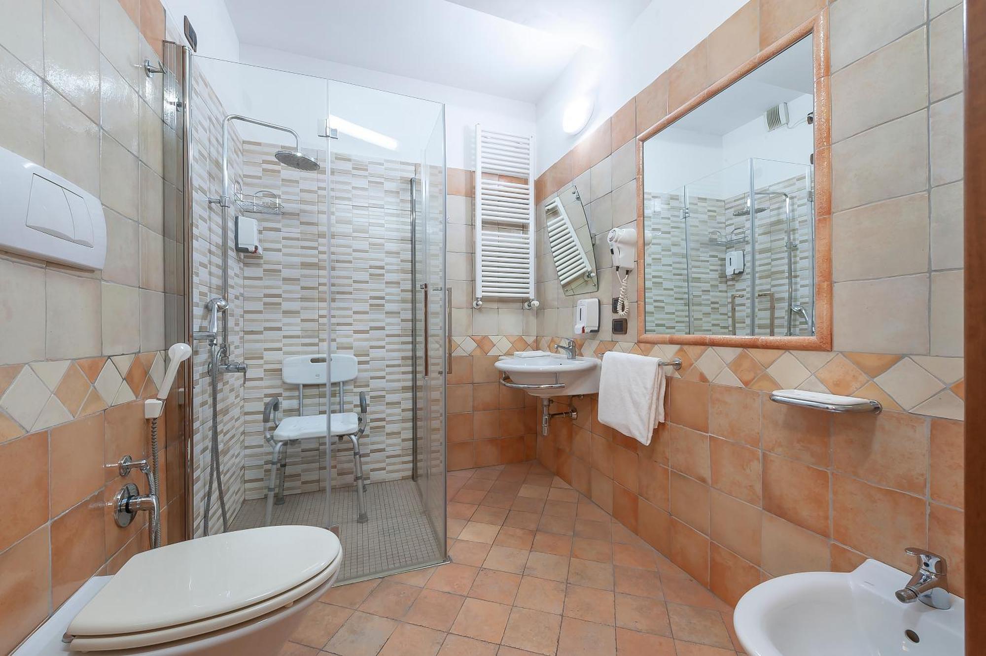 Basic Triple Room,1500071659:JPEG